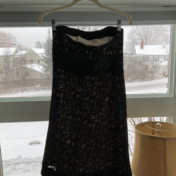 Black Lace Strapless Dress - Picture 4 of 10